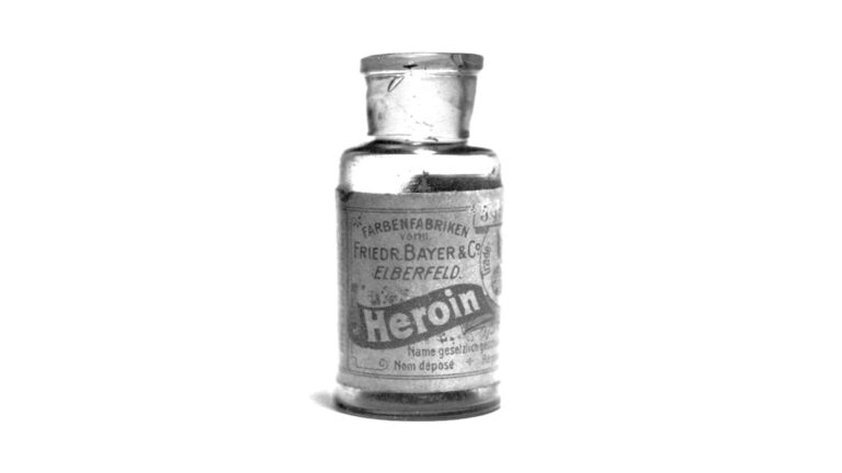 What an 1890s Opioid Epidemic Can Teach Us About Ending Addiction Today